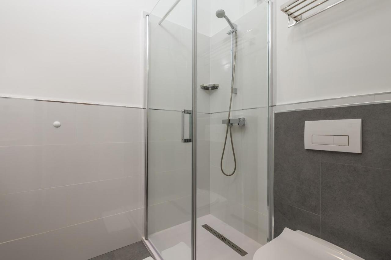 Lux Apartments غييكا المظهر الخارجي الصورة