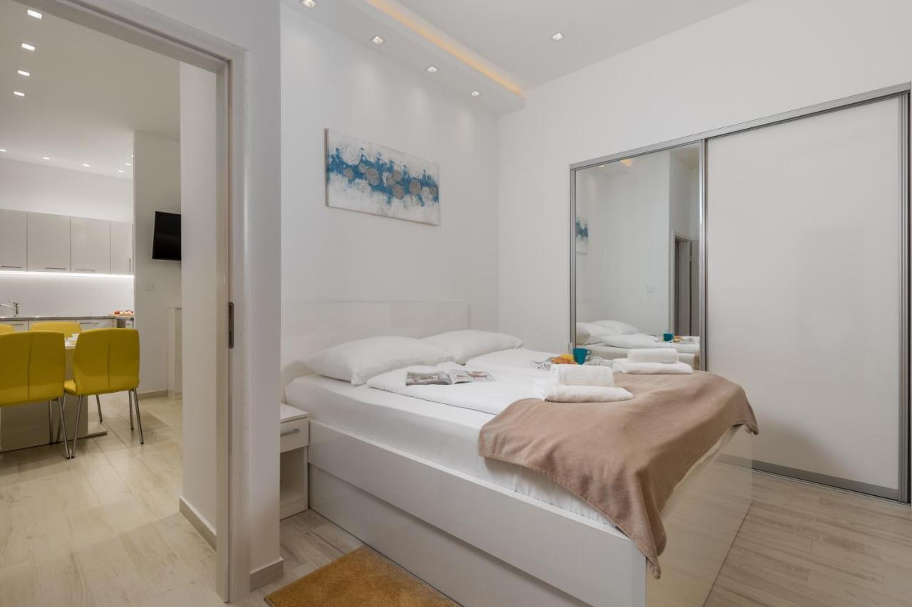 Lux Apartments غييكا المظهر الخارجي الصورة