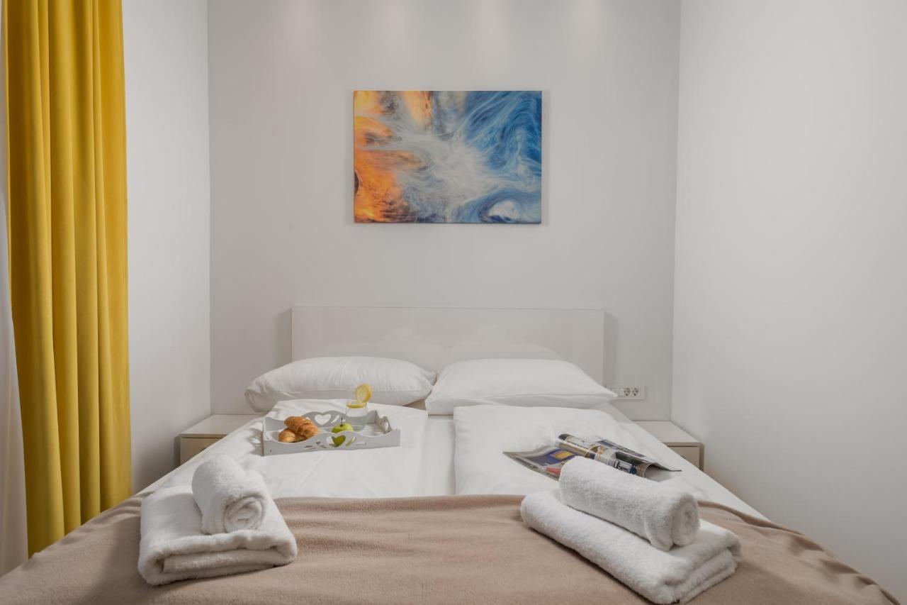 Lux Apartments غييكا المظهر الخارجي الصورة