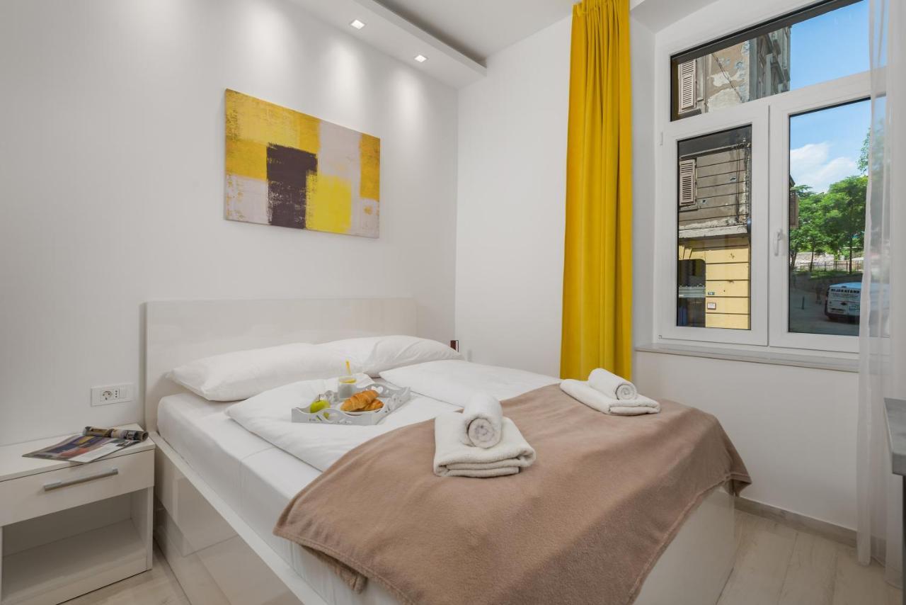 Lux Apartments غييكا المظهر الخارجي الصورة